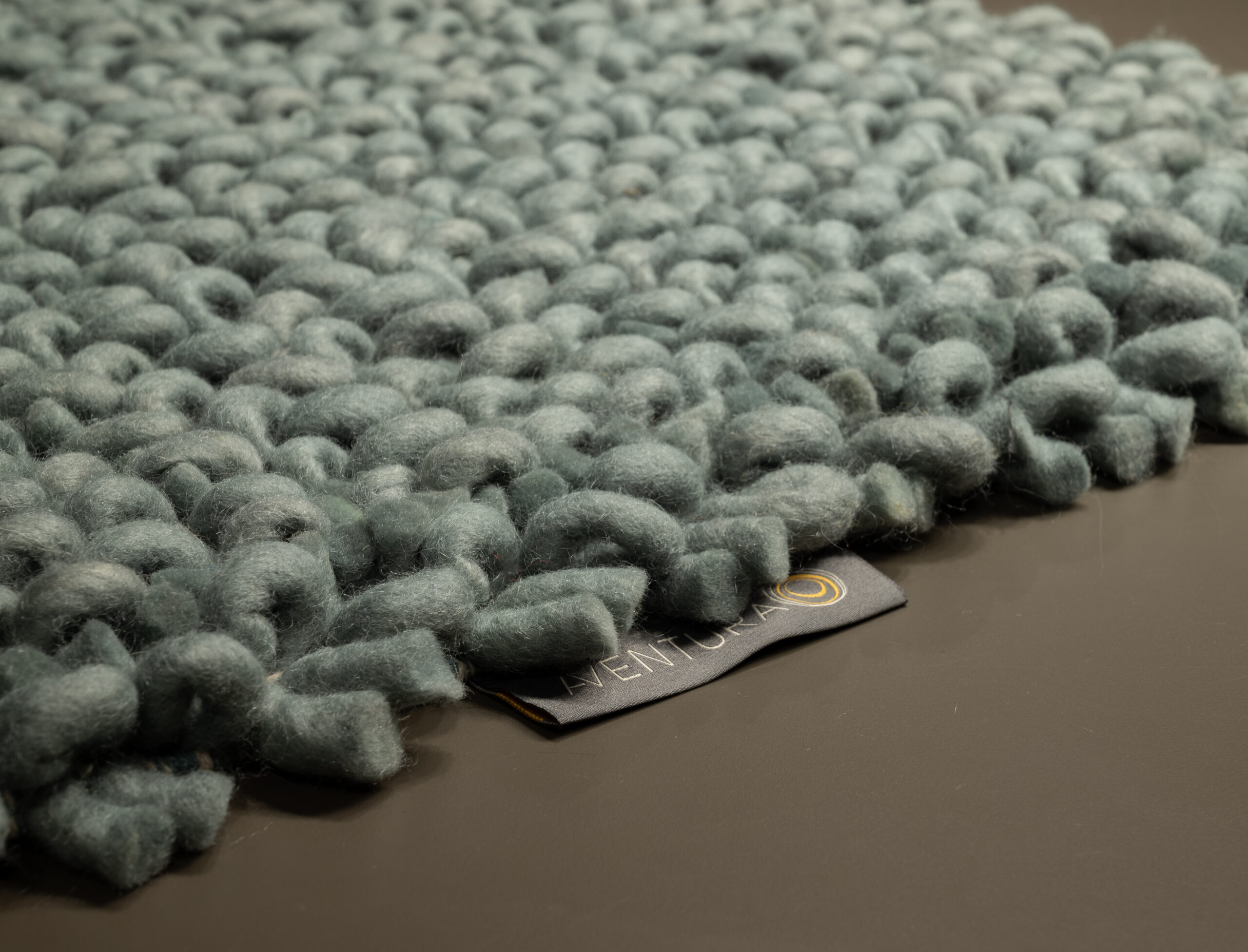 Aventura Arte di Lana Lupo W340 (1)